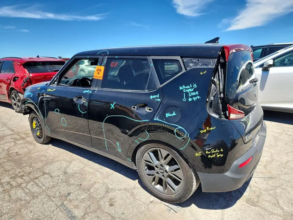 2021 KIA SOUL S  