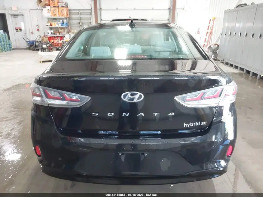 2018 HYUNDAI SONATA HYBRID SE