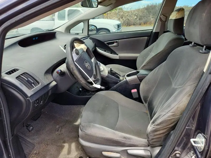 2013 TOYOTA PRIUS ONE  