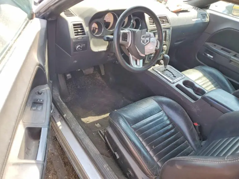2014 DODGE CHALLENGER SXT  
