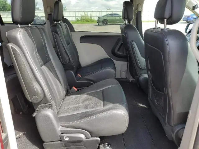 2012 CHRYSLER TOWN & COUNTRY TOURING  