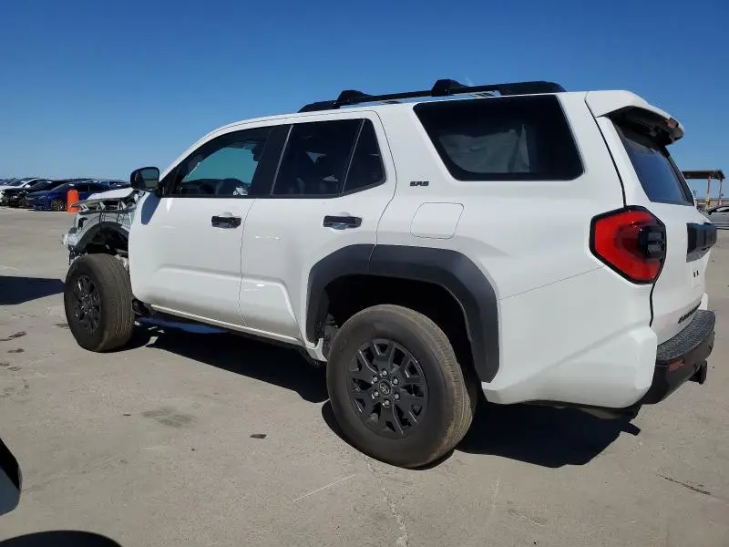2025 TOYOTA 4RUNNER SR5  