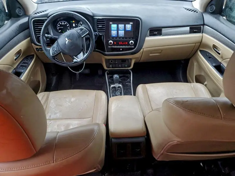 2020 MITSUBISHI OUTLANDER SE  