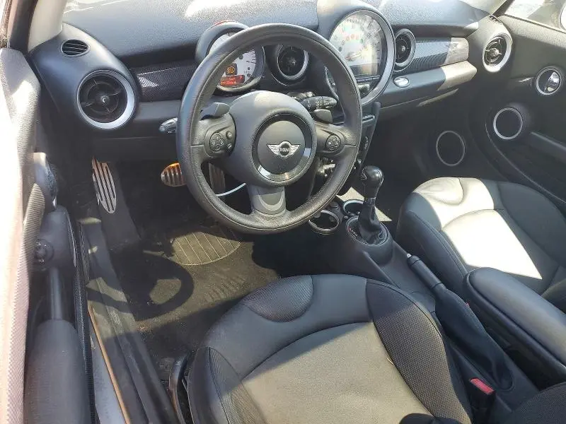2013 MINI COOPER S  