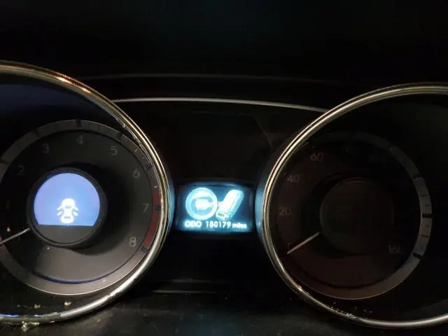 2013 HYUNDAI SONATA SE  