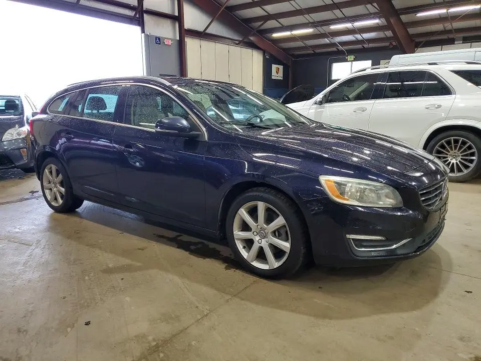 2016 VOLVO V60 T5 PREMIER  