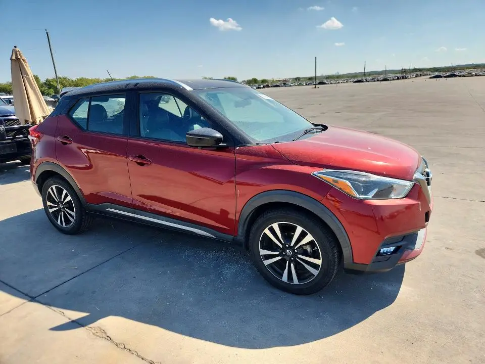 2019 NISSAN KICKS SR  