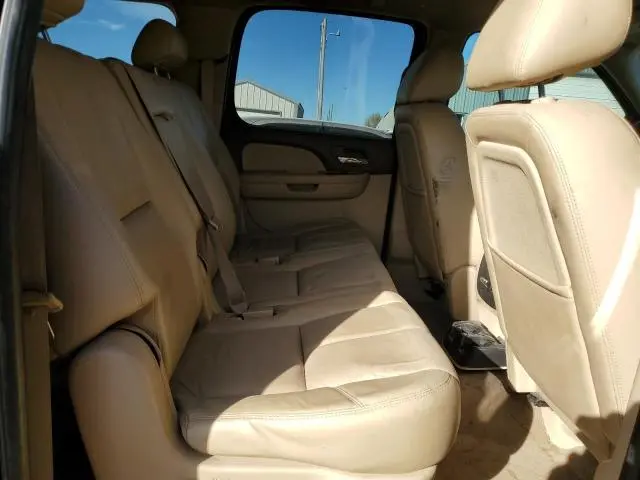 2010 CHEVROLET SUBURBAN K1500 LT  