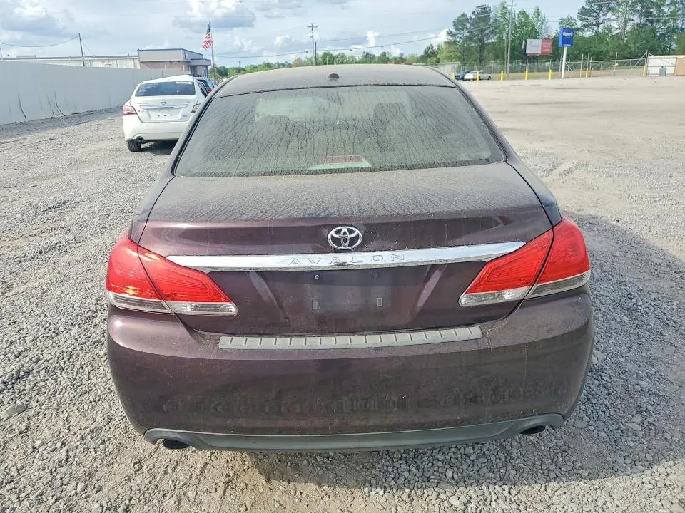2011 TOYOTA AVALON LIMITED  