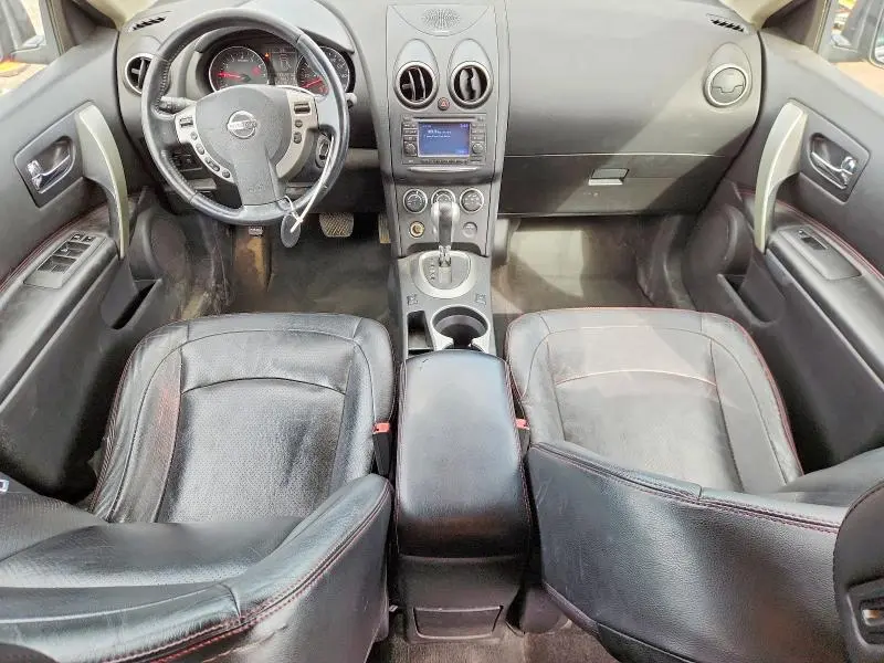 2011 NISSAN ROGUE S  