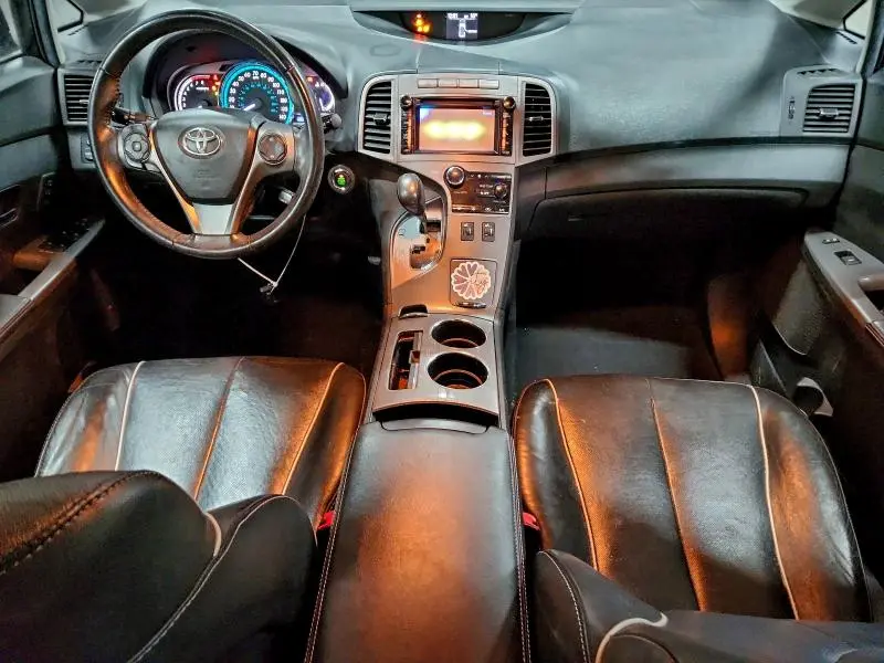 2013 TOYOTA VENZA LE  