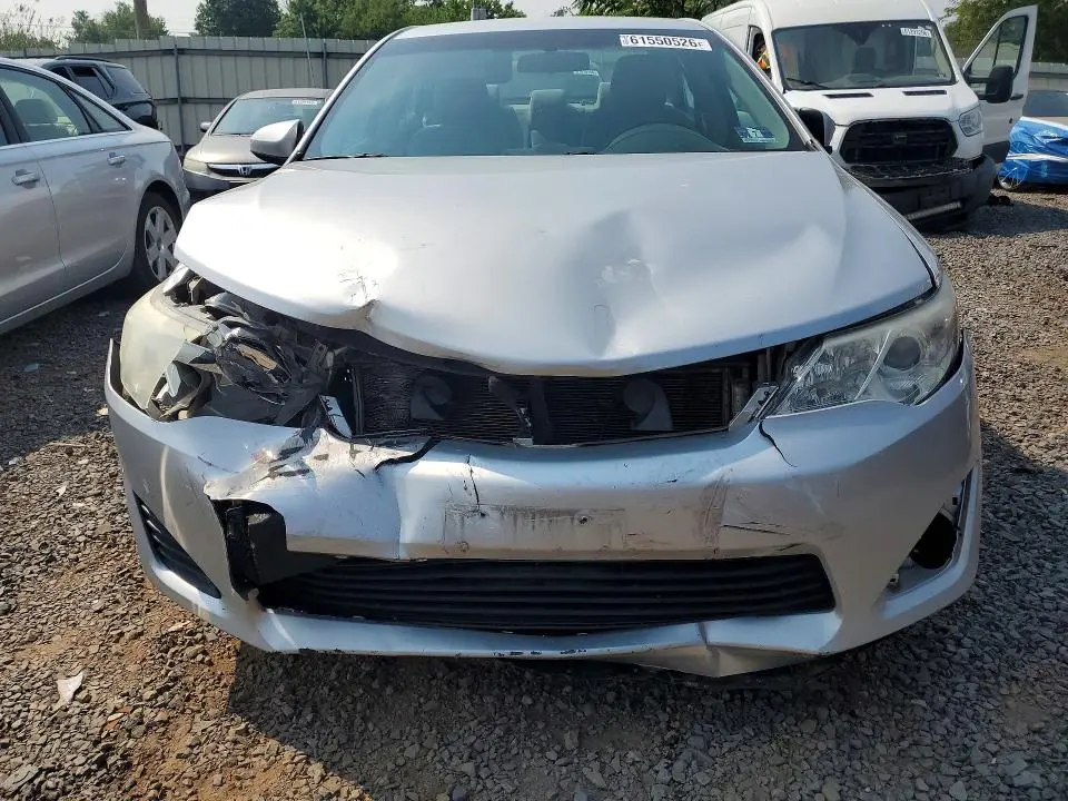 2013 TOYOTA CAMRY LE  