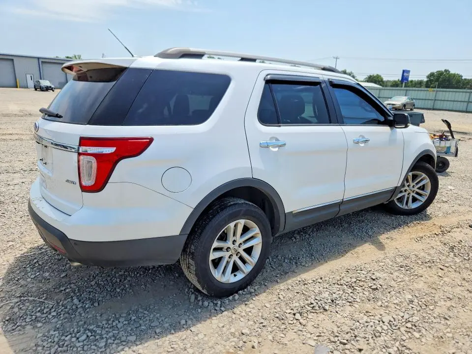 2011 FORD EXPLORER XLT  