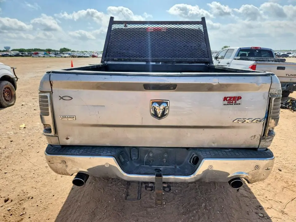 2016 RAM 1500 LARAMIE  