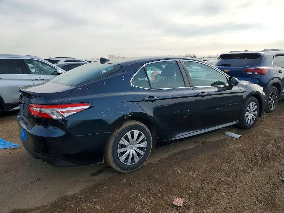 2019 TOYOTA CAMRY L  