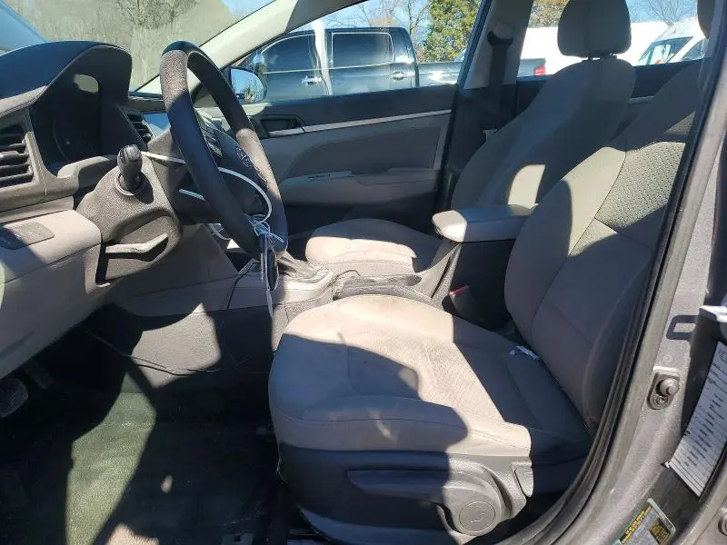 2019 HYUNDAI ELANTRA SEL  