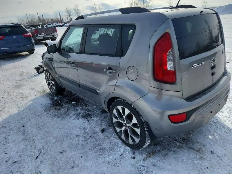 2013 KIA SOUL +  