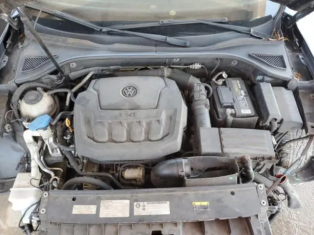 2018 VOLKSWAGEN PASSAT S  