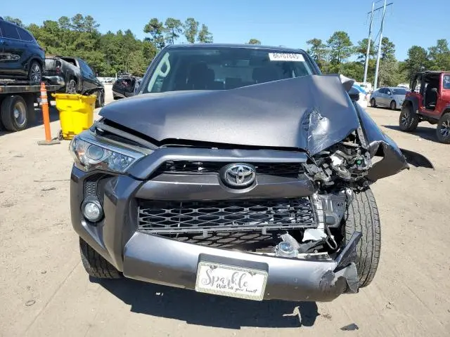 2018 TOYOTA 4RUNNER SR5  