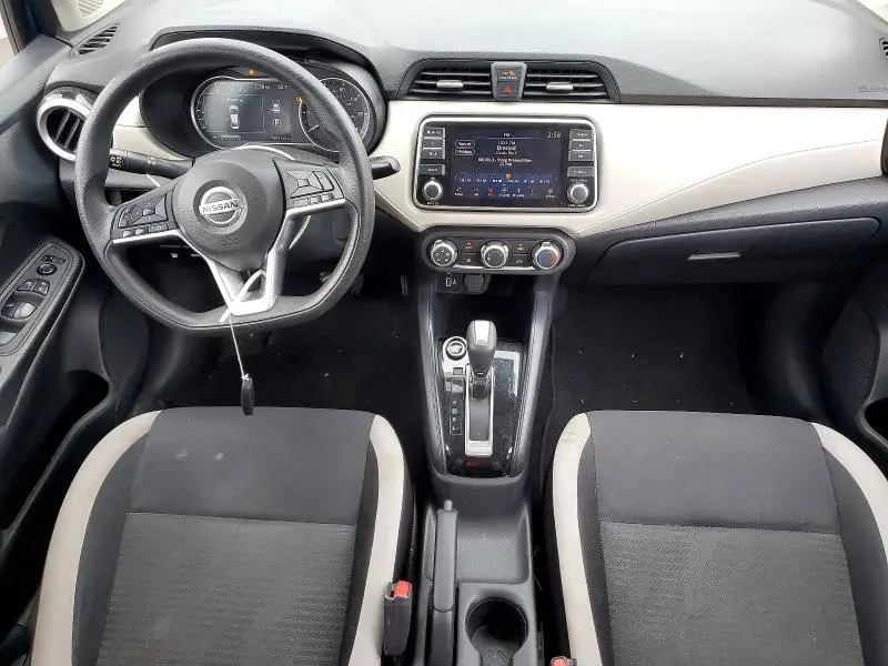 2021 NISSAN VERSA SV  
