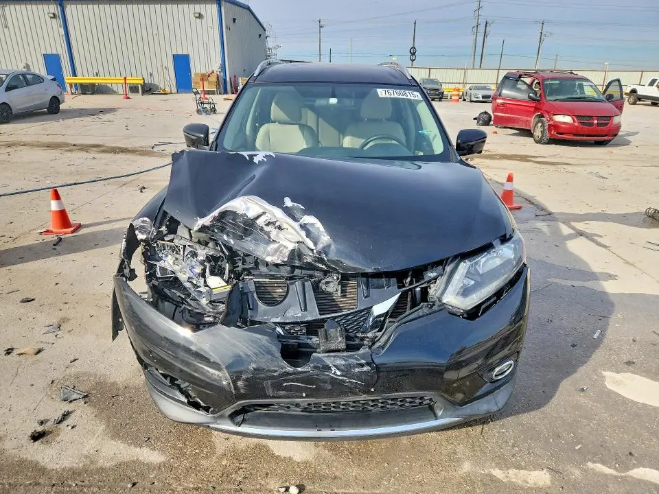 2016 NISSAN ROGUE SL  