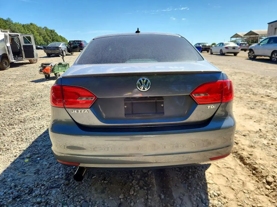 2013 VOLKSWAGEN JETTA TDI  