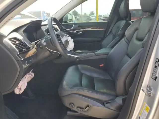 2016 VOLVO XC90 T6  