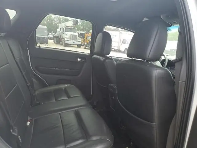 2010 FORD ESCAPE LIMITED  