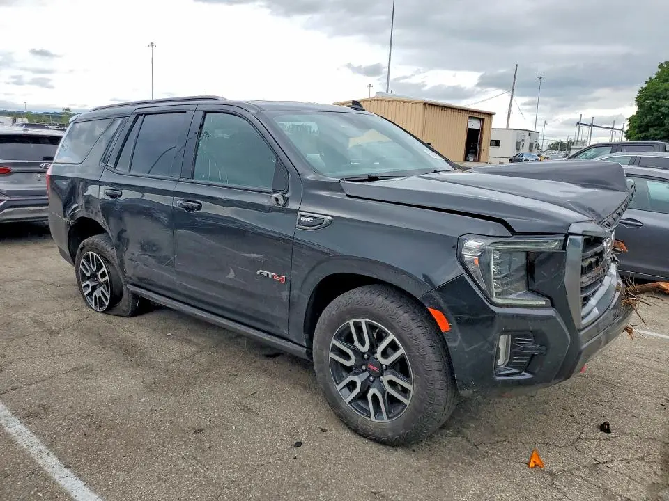2024 GMC YUKON AT4  