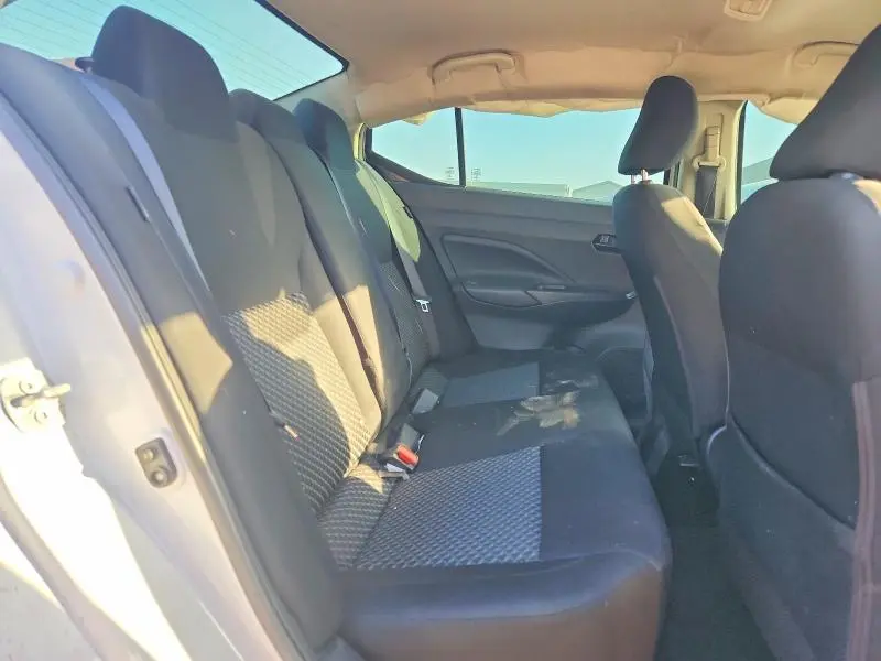 2020 NISSAN VERSA S  