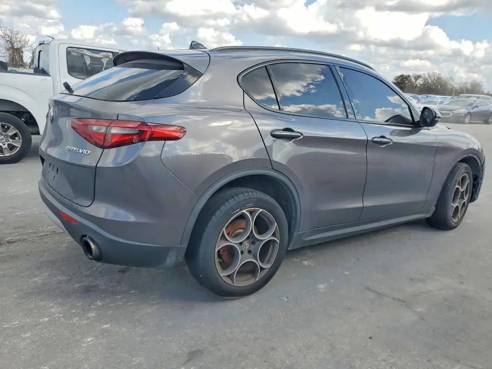 2018 ALFA ROMEO STELVIO SPORT  