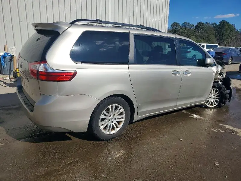 2017 TOYOTA SIENNA XLE 8-PASSENGER  