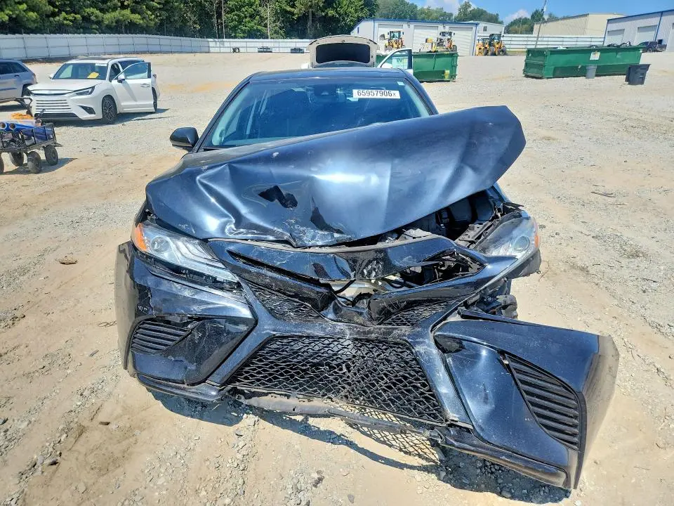 2020 TOYOTA CAMRY XSE  