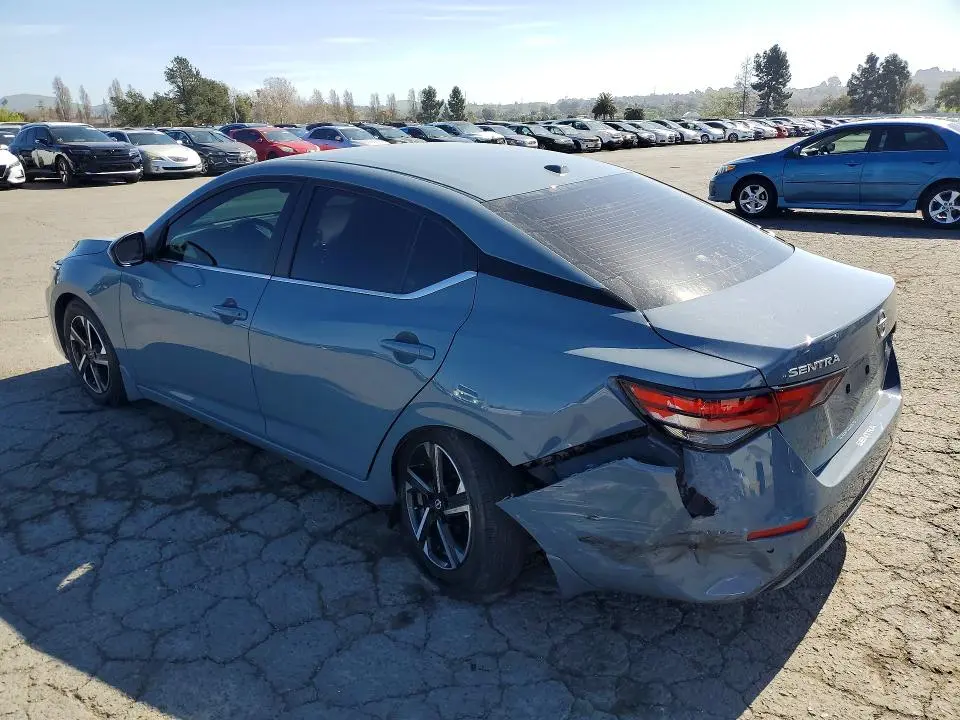 2024 NISSAN SENTRA SV  