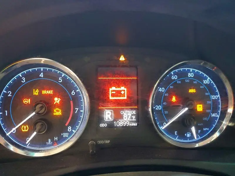 2019 TOYOTA COROLLA LE  