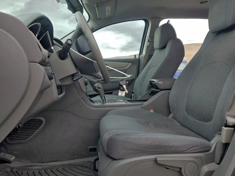 2015 CHEVROLET TRAVERSE LS  