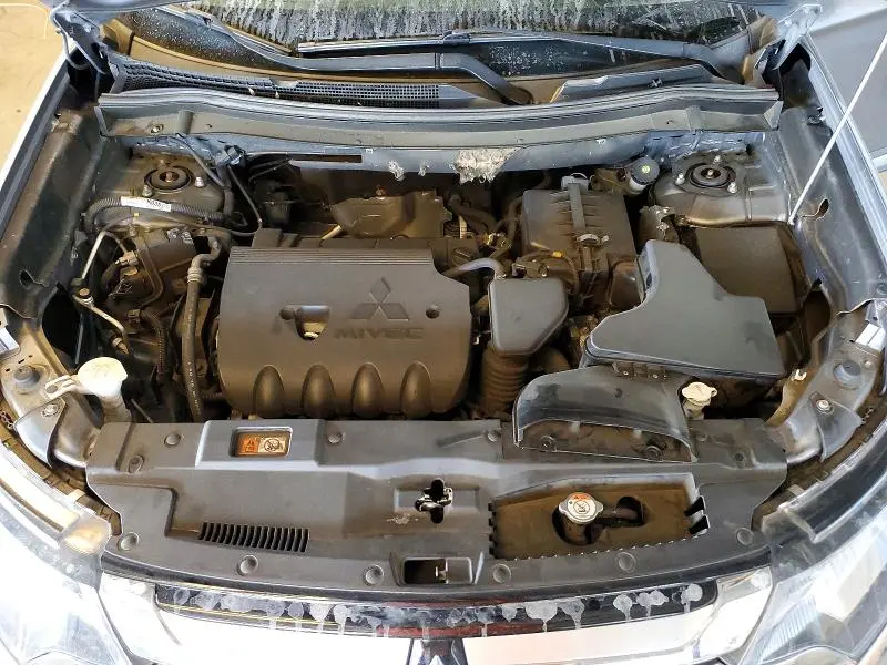 2018 MITSUBISHI OUTLANDER ES  