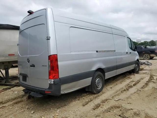 2022 MERCEDES-BENZ SPRINTER 2500  