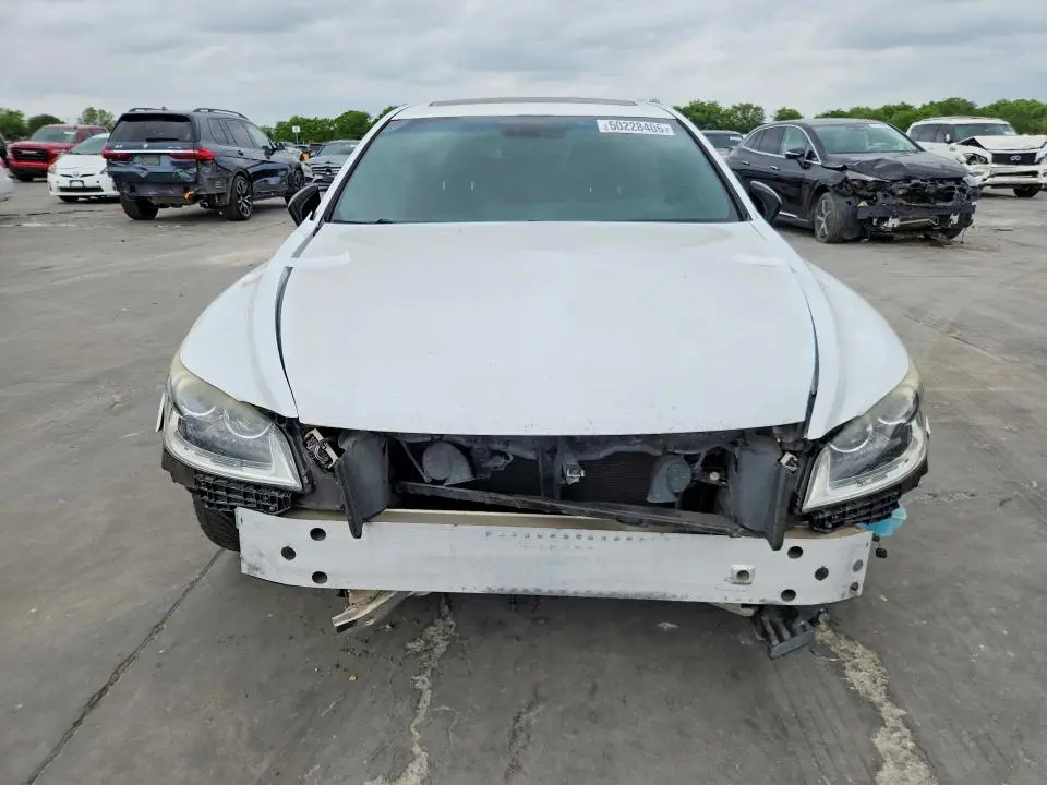 2015 LEXUS LS 460  