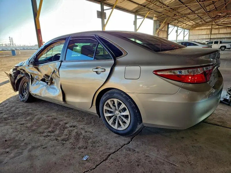 2016 TOYOTA CAMRY LE  