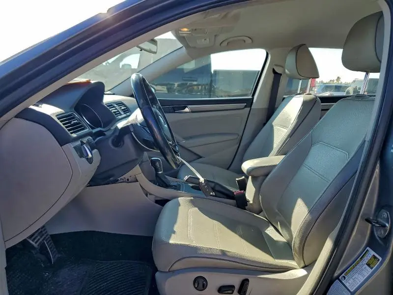 2017 VOLKSWAGEN PASSAT R-LINE  