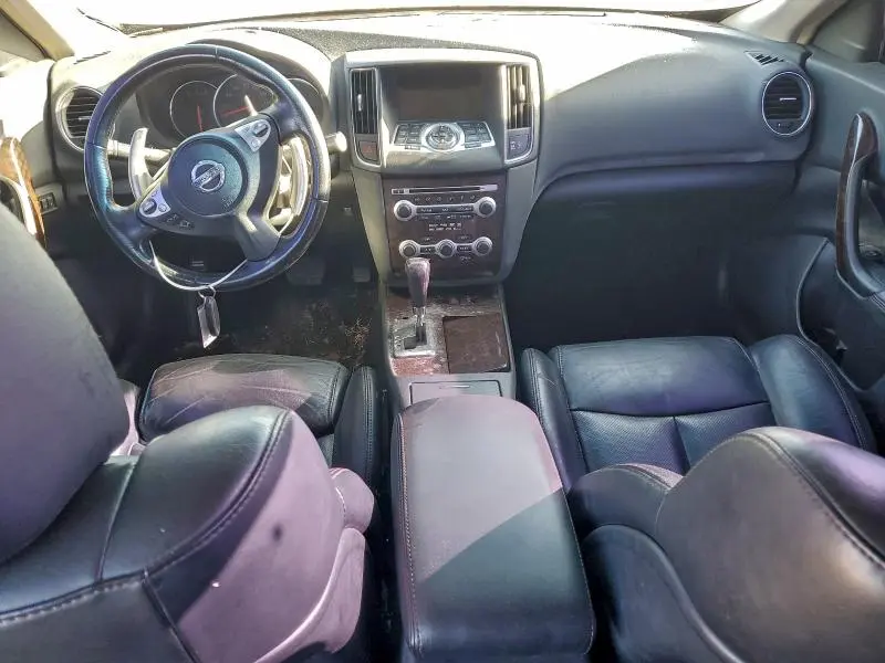 2010 NISSAN MAXIMA S  