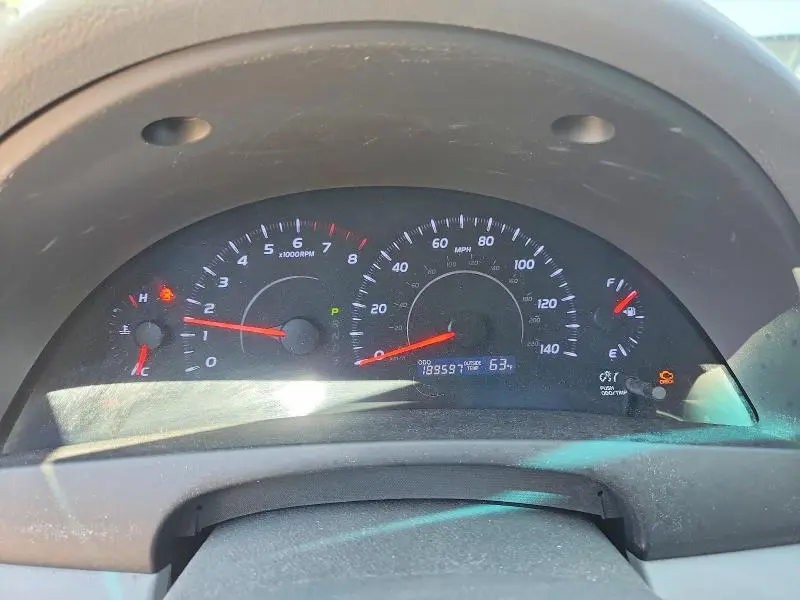 2010 TOYOTA CAMRY LE  