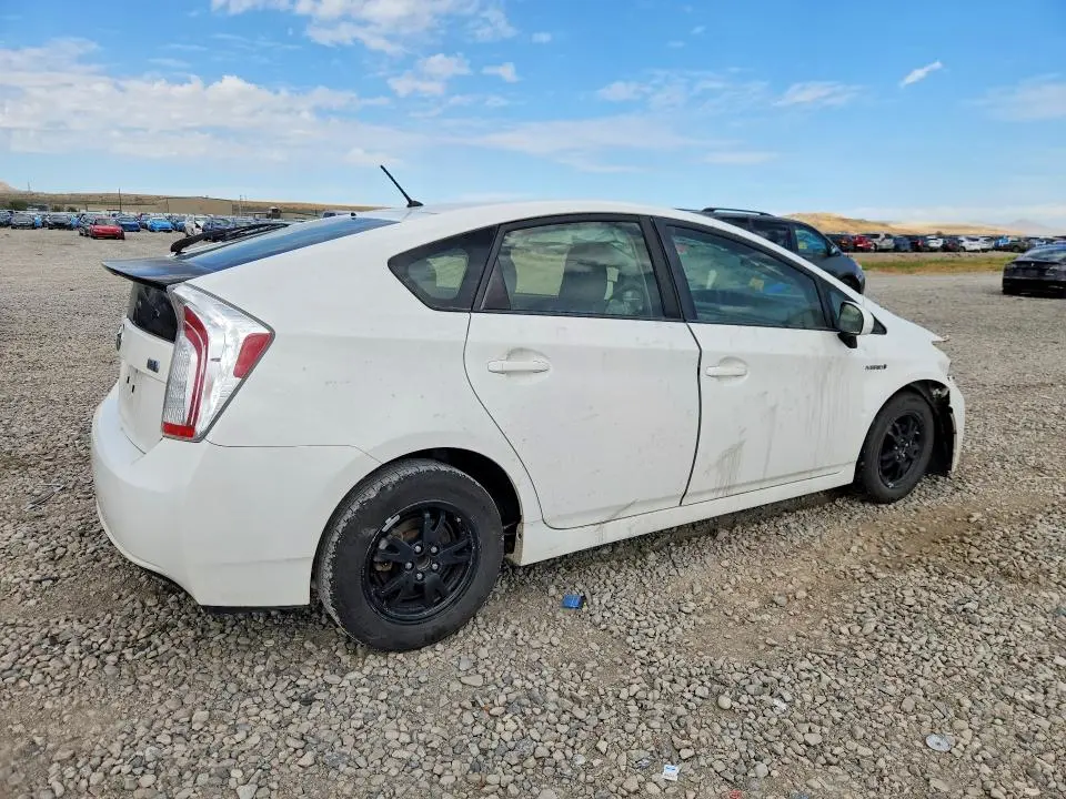 2014 TOYOTA PRIUS TWO  
