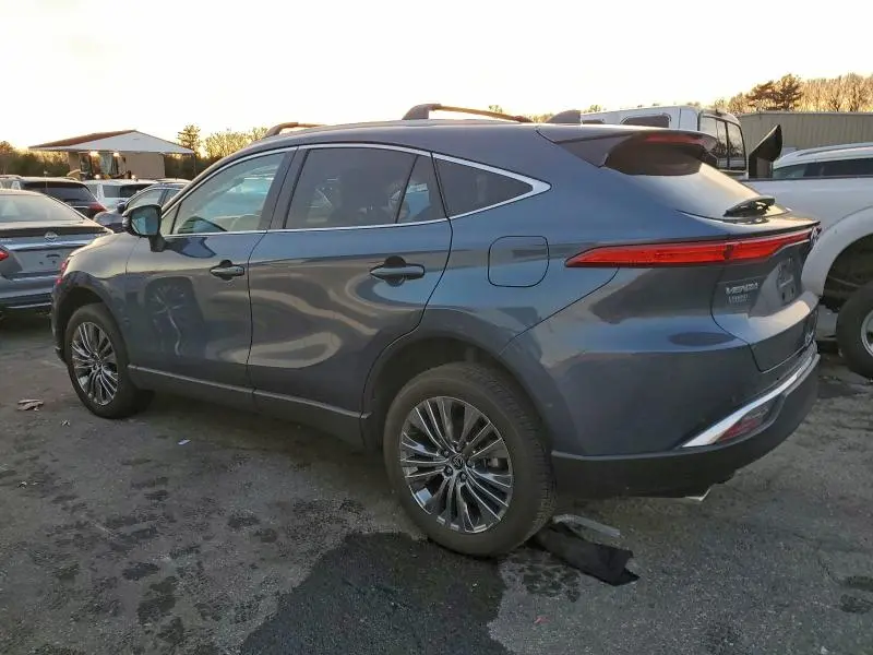 2024 TOYOTA VENZA LE  