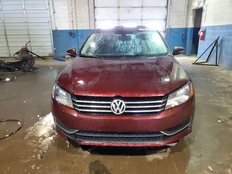 2012 VOLKSWAGEN PASSAT SE  