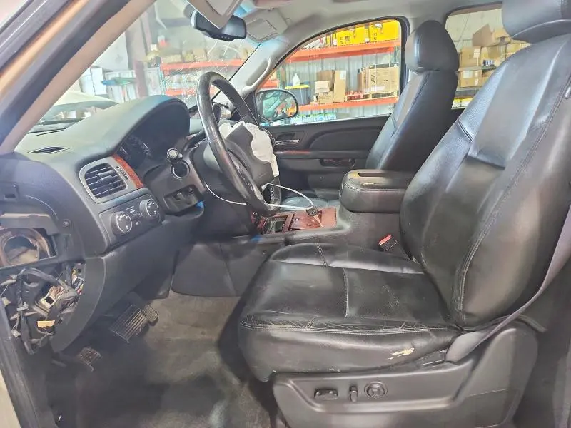 2013 CHEVROLET SUBURBAN K1500 LTZ  