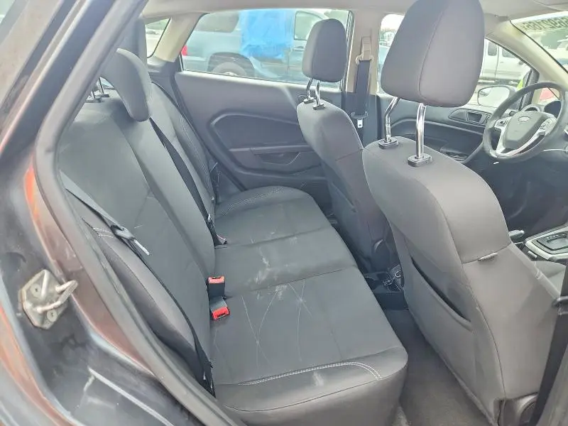 2017 FORD FIESTA SE  