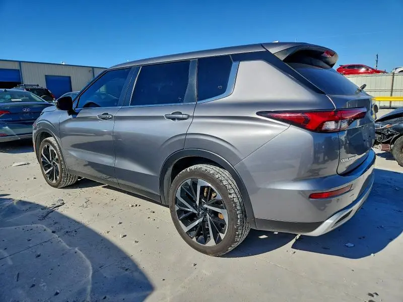 2022 MITSUBISHI OUTLANDER SE  
