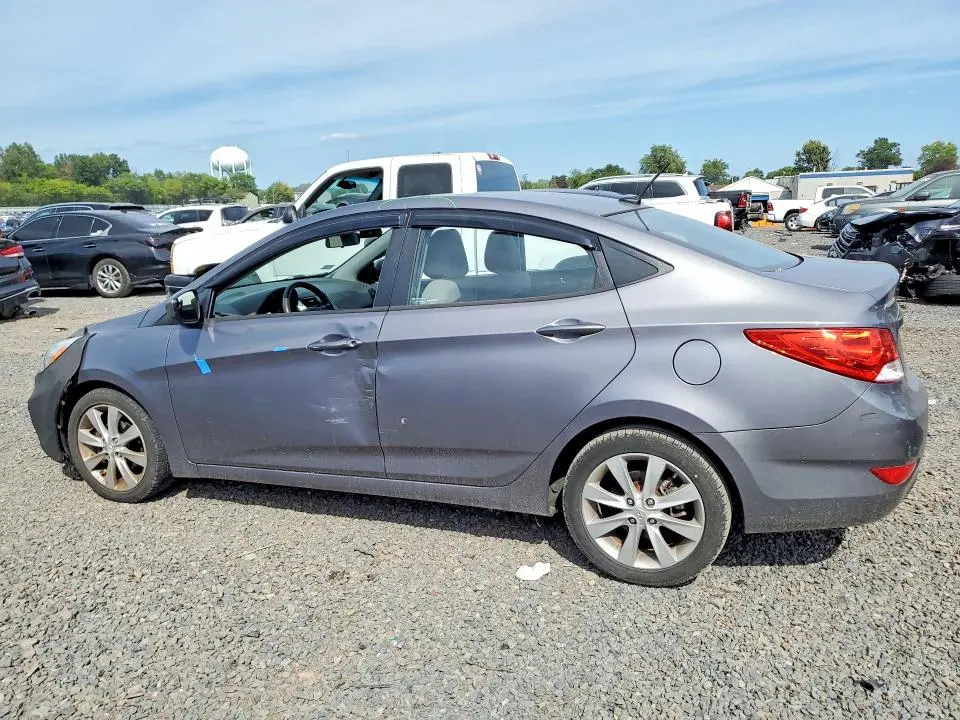2014 HYUNDAI ACCENT GLS  